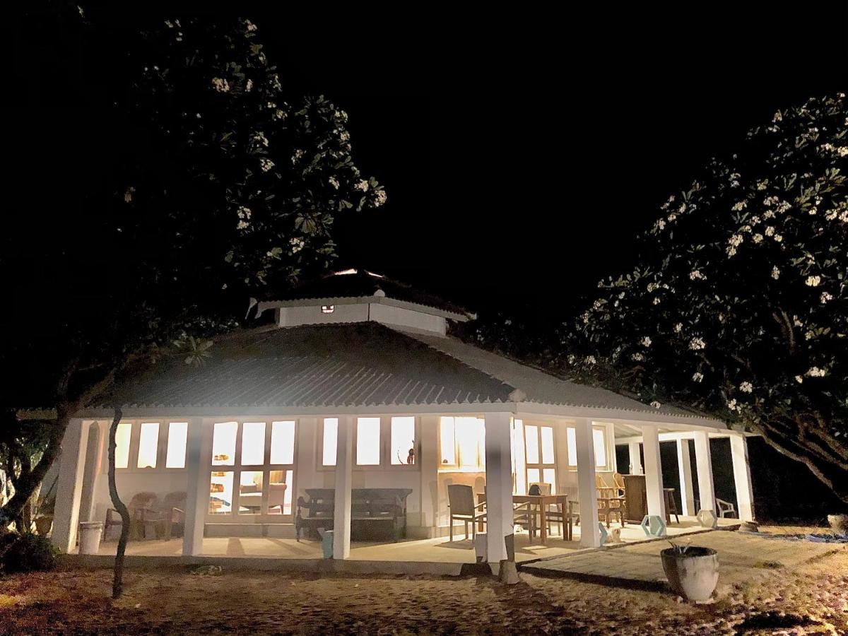 נילבלי Moon Isle Beach Bungalow מראה חיצוני תמונה